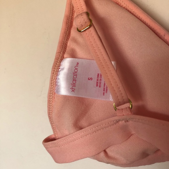 Crochet Triangle Bikini Top with Clasp - Picture 3 of 3